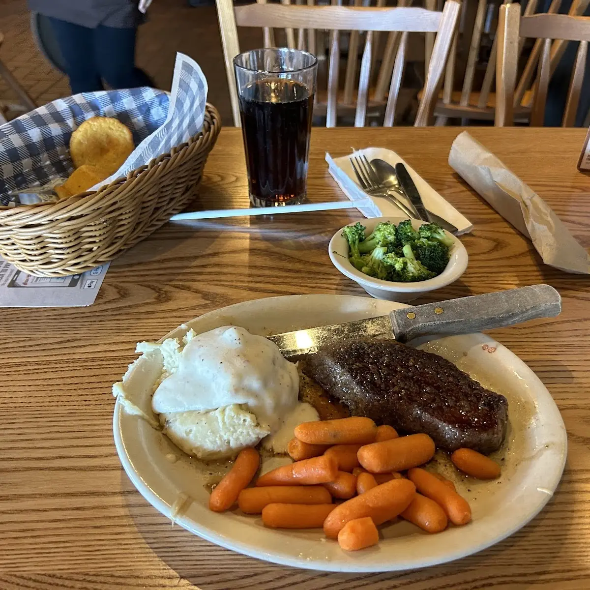 Steak with Mashed Potatoes and Carrots