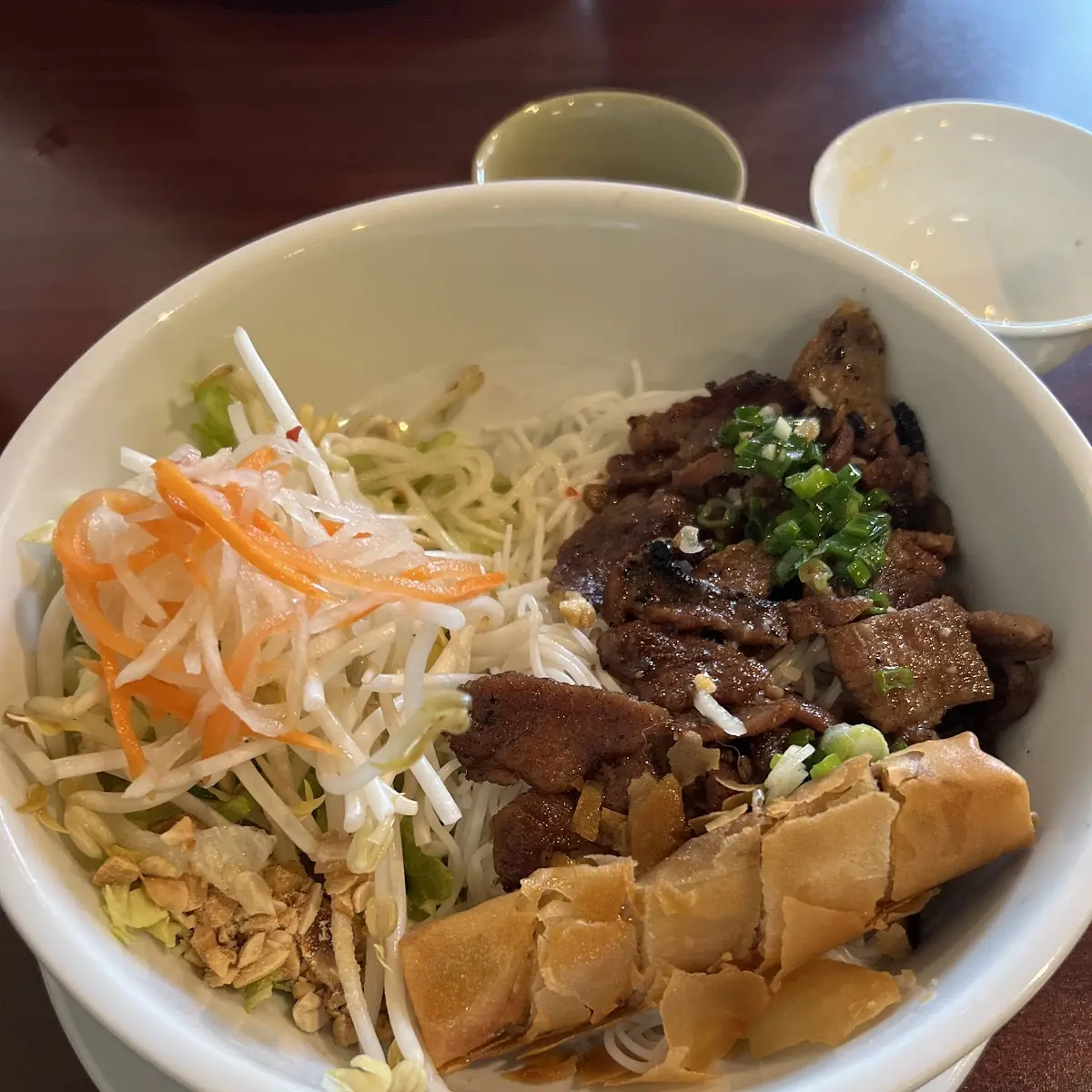 34. Bun Bo Nuong Cha Gio (Sliced Grilled Beef w/ an eggroll (pork))