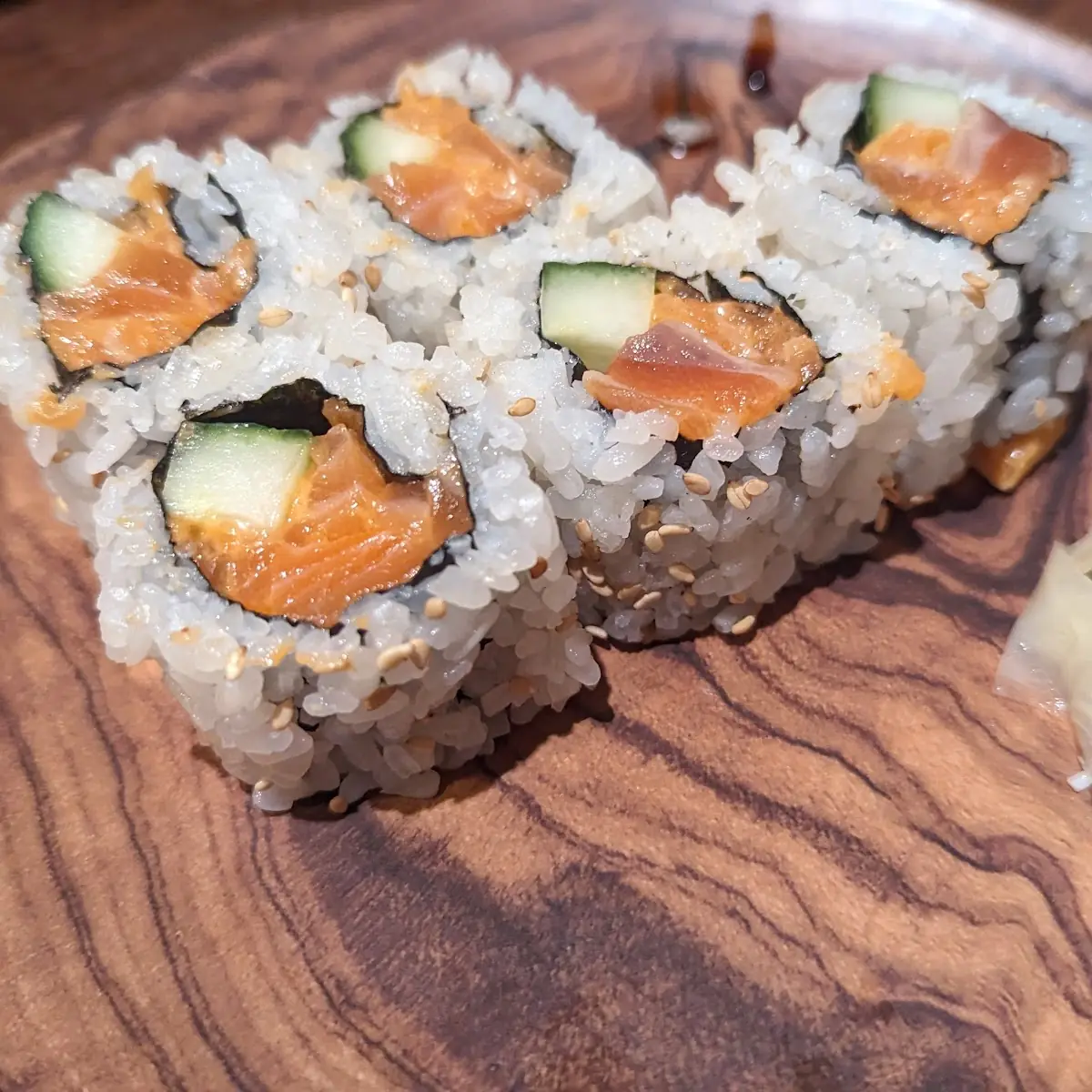 Spicy Salmon Roll