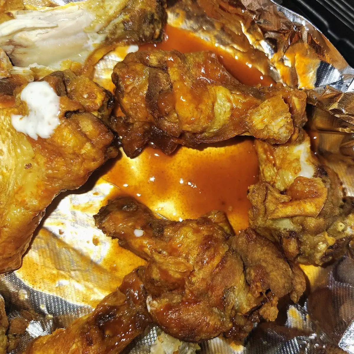 Buffalo Chicken Wings with Fries