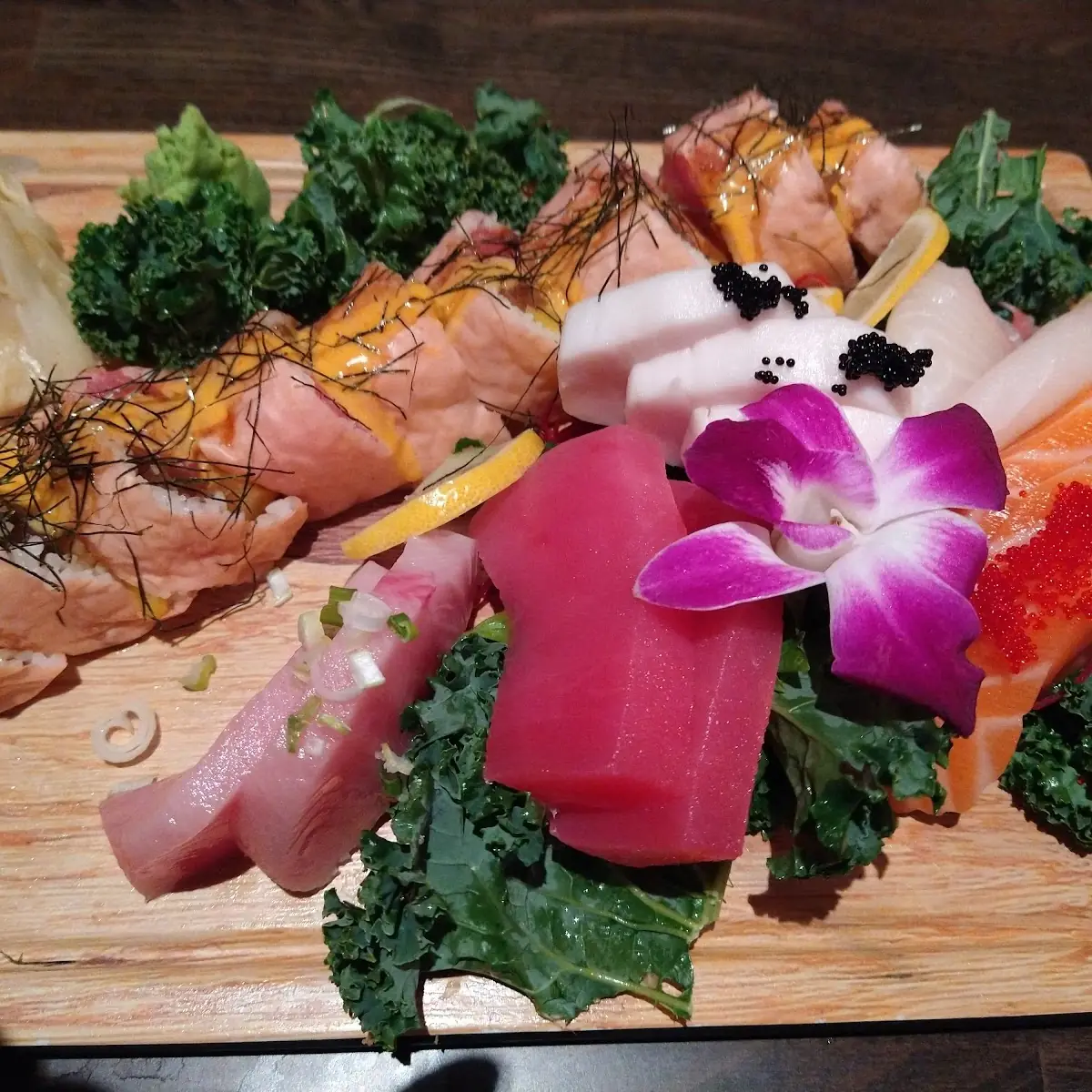 Sushi & Sashimi Combo