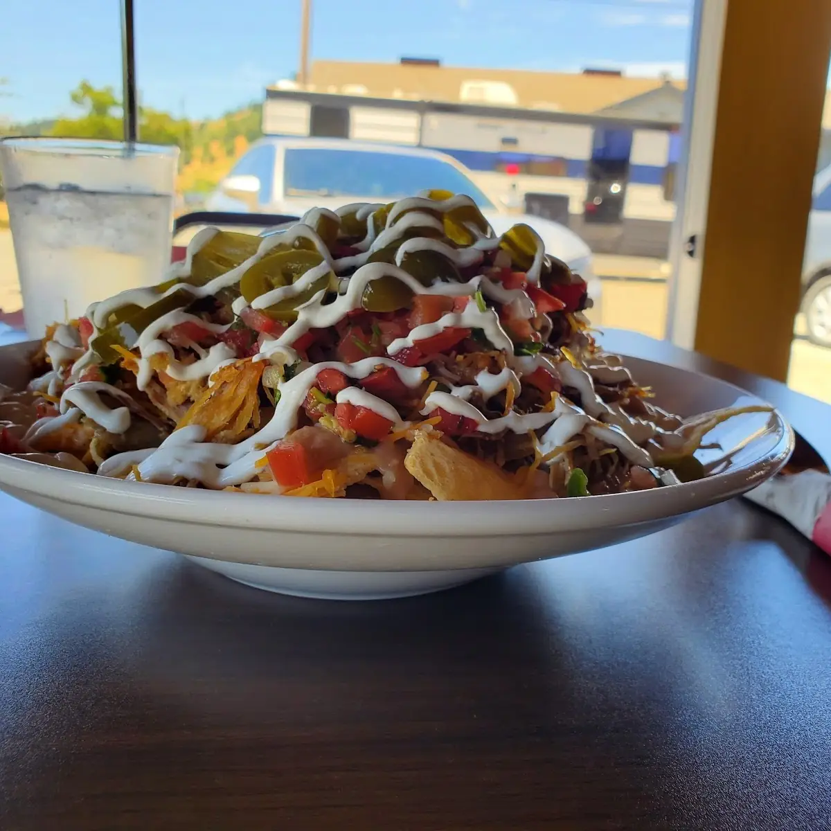 Nachos Supreme w Carnitas