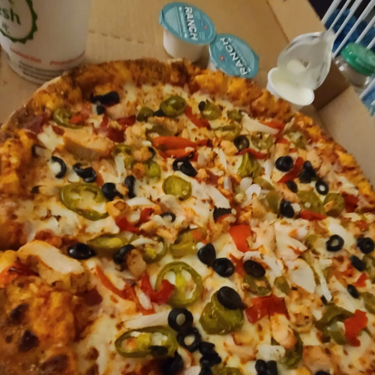 Spicy Chicken Supreme Pizza