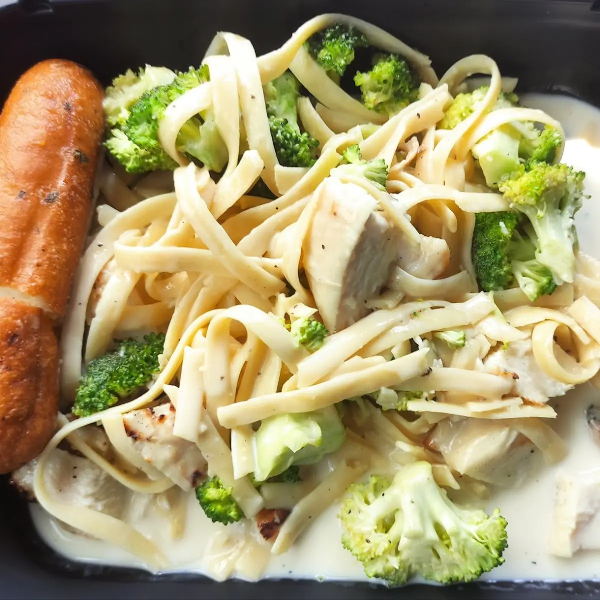 Broccoli Chicken Alfredo Pasta