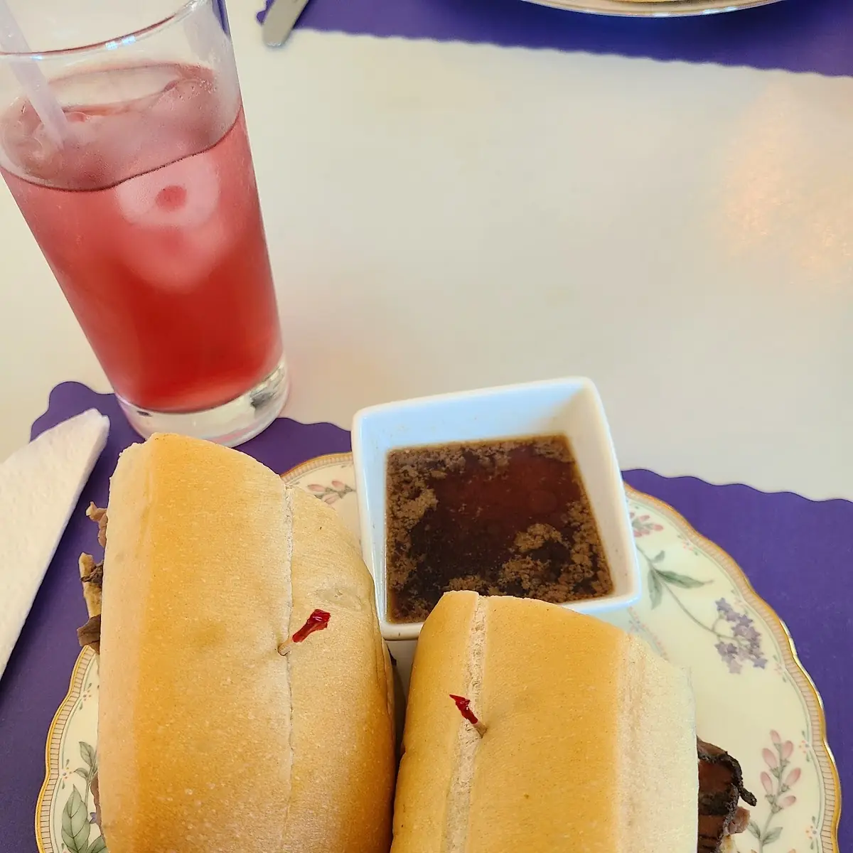 Roast Beef with Mazz Cheese & Au Jus Gravy