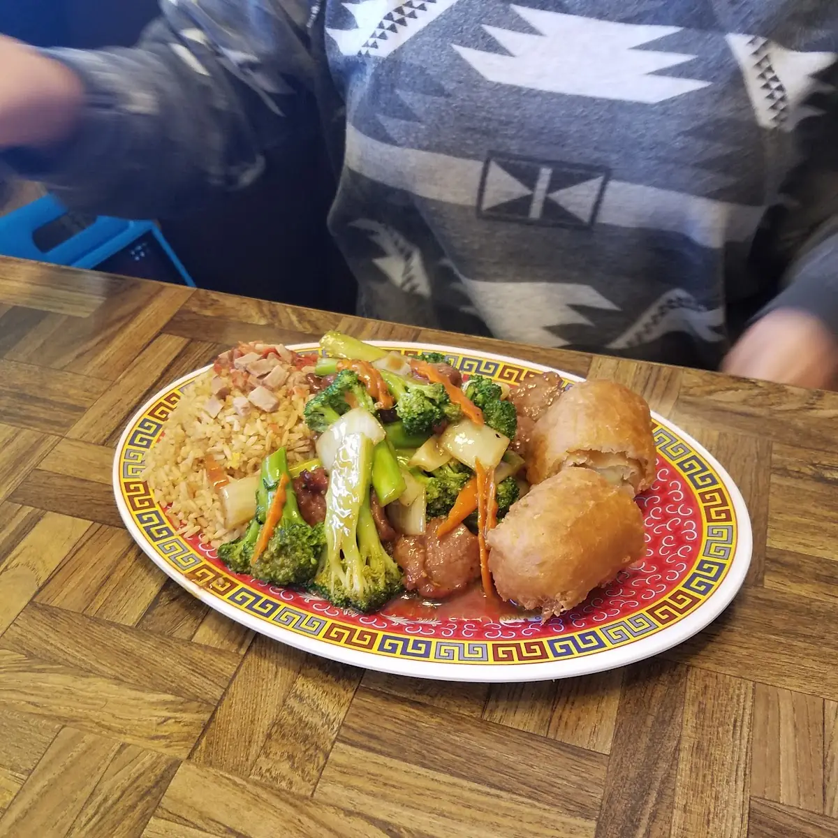 Cungpow Chicken with Broccoli Egg Roll and Fried Rice