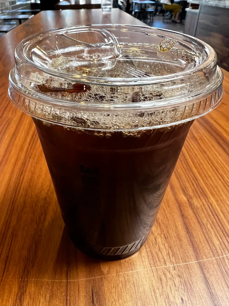 Nitro Cold Brew with Lemon