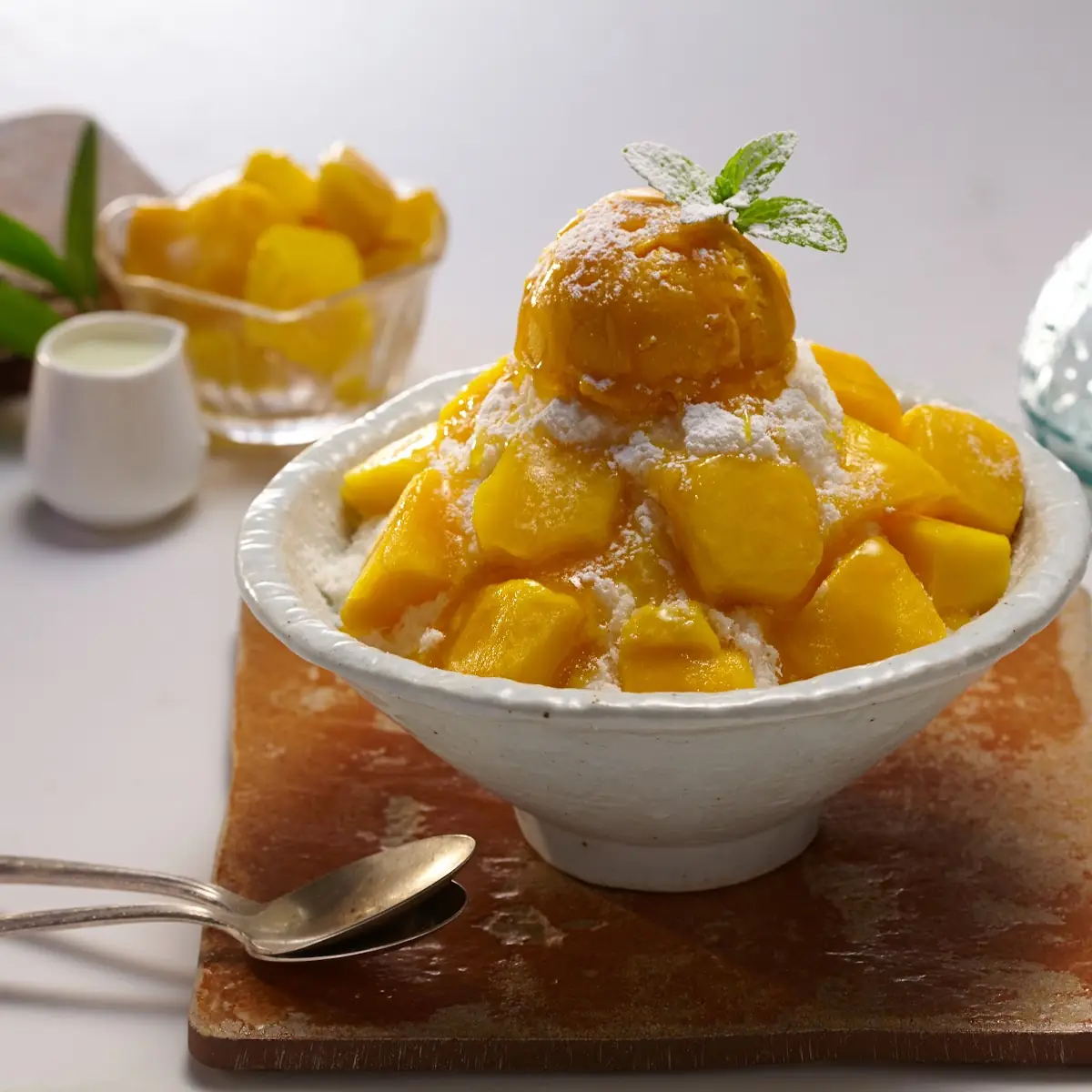 02 Mango Sunshine Bingsu