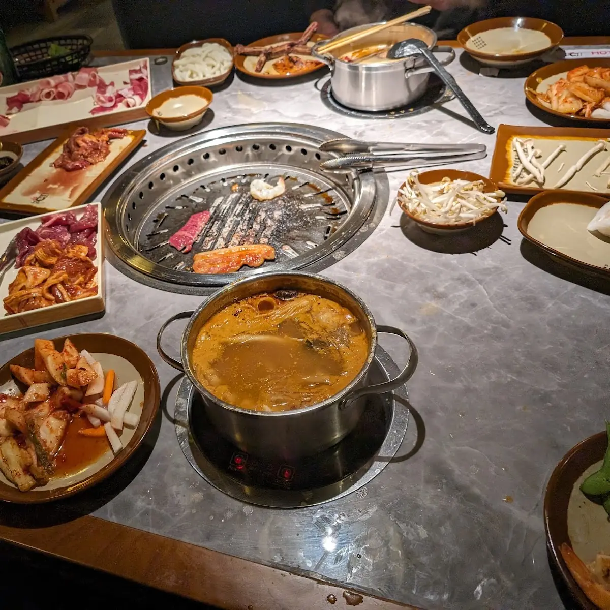 Dinner Hotpot & BBQ