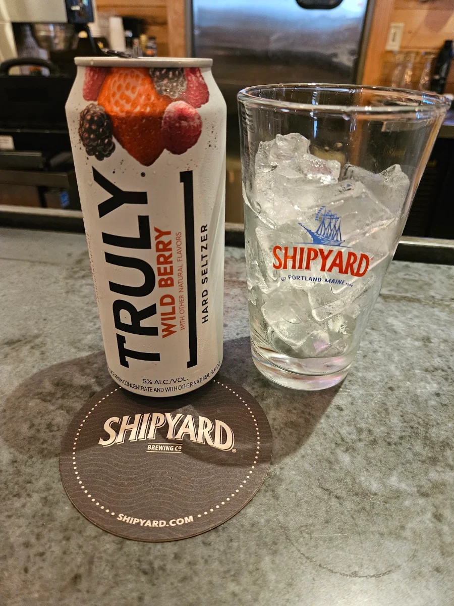 Truly Wild Berry Hard Seltzer