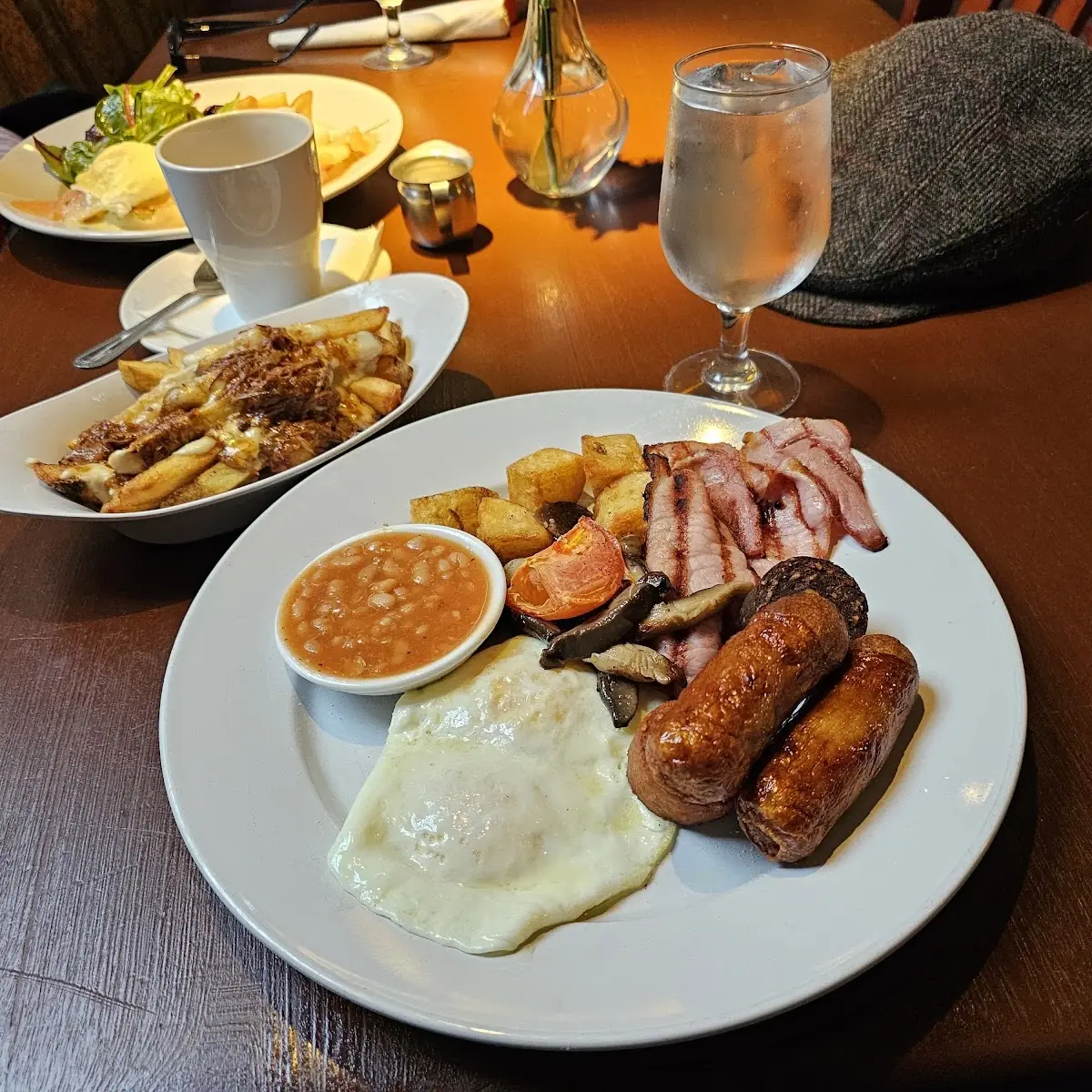 Dubliner Fries and Irish Breakfast