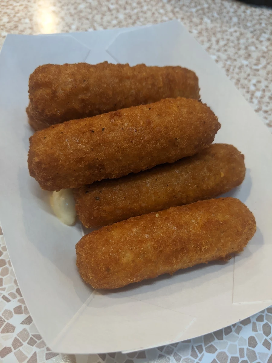 Mozzarella Sticks 6pc