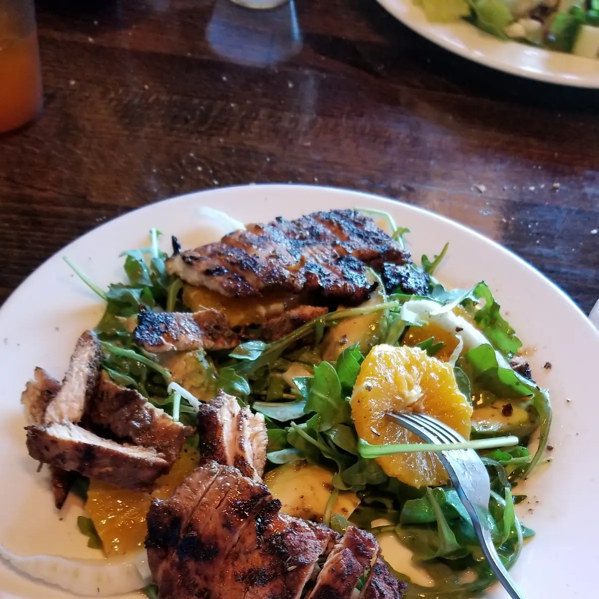 Orange Arugula Salad with Grilled Chicken