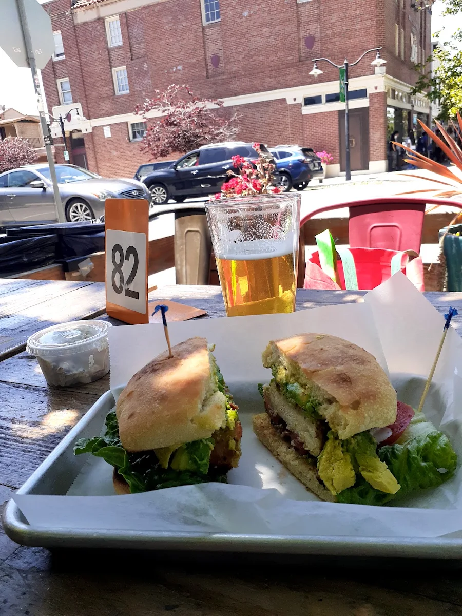 Fried Chicken Sandwich Avocado