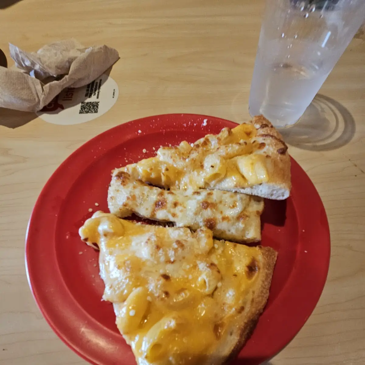Macaroni and Cheese Pizza and Garlic Cheese Bread