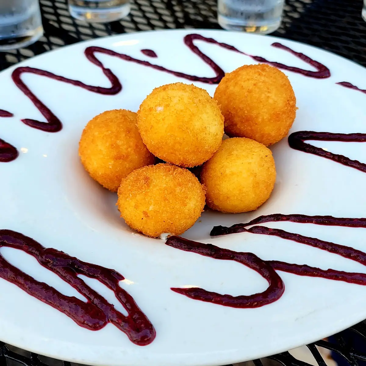 Goat Cheese Balls with Berry Sauce