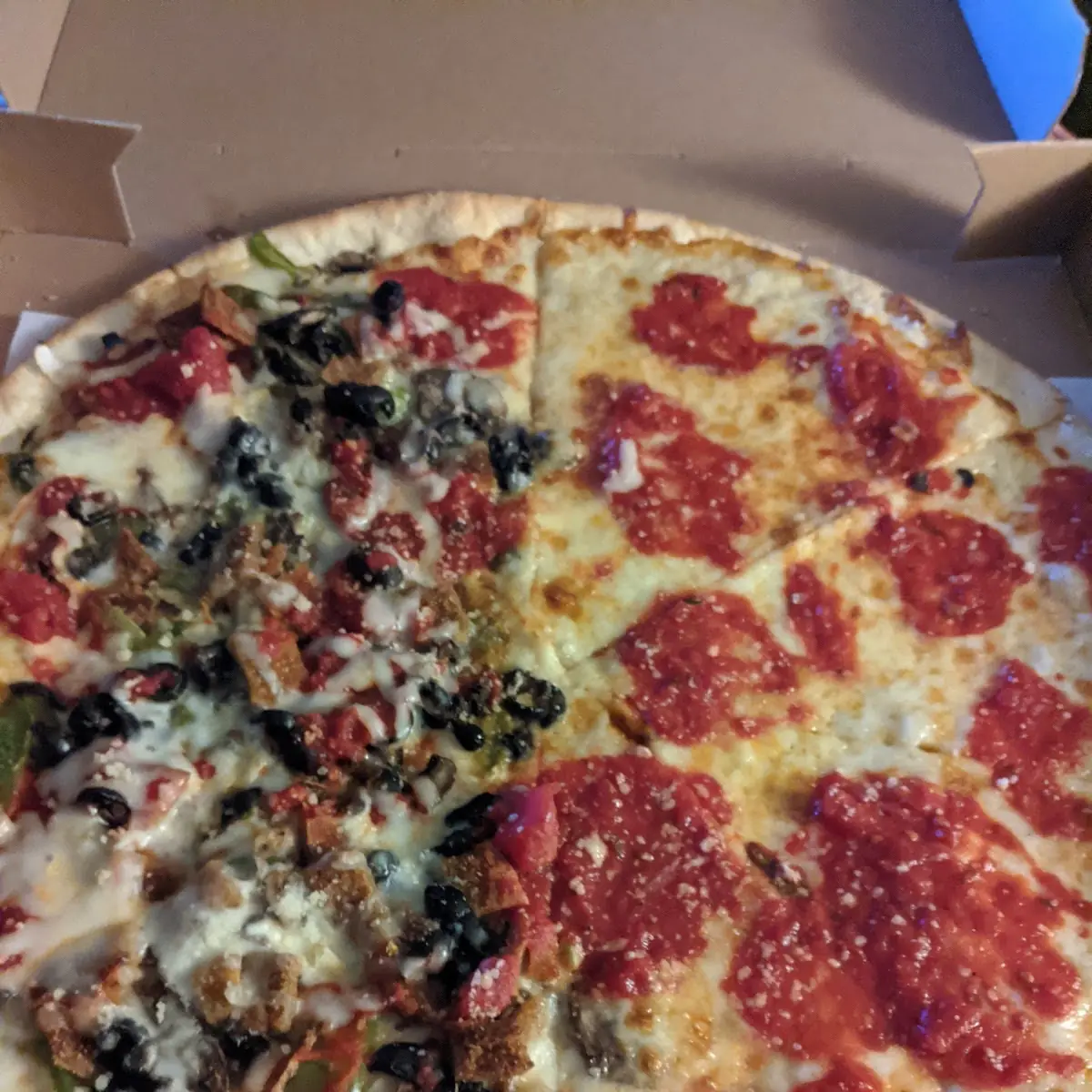 1 2 Plain 1 2 Veggie Pizza