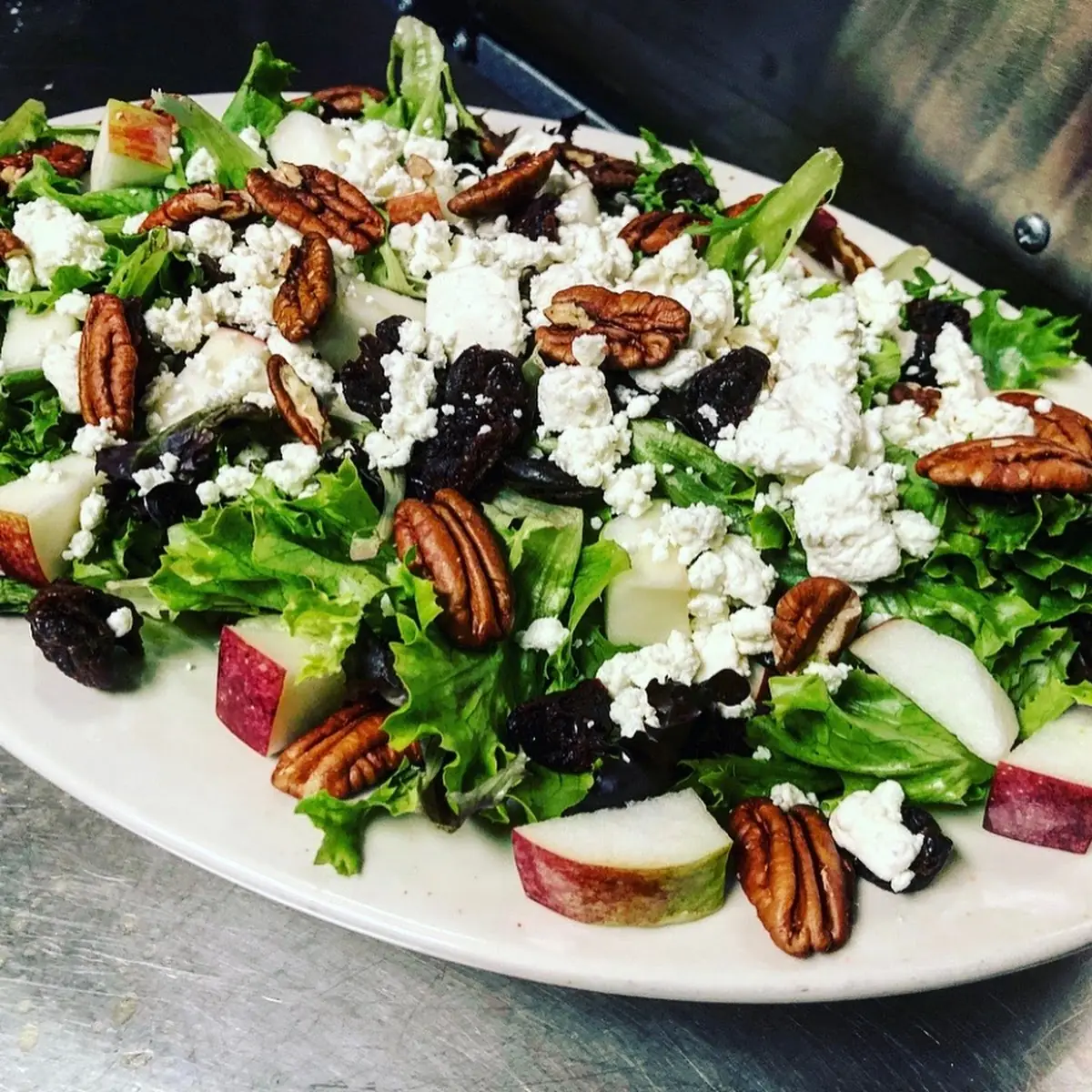 Candied Pecan & Goat Cheese Salad