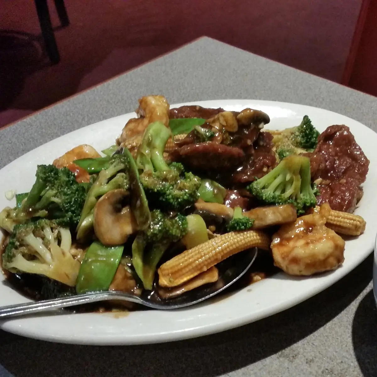 Sizzling Beef & Scallop with Oyster Sauce