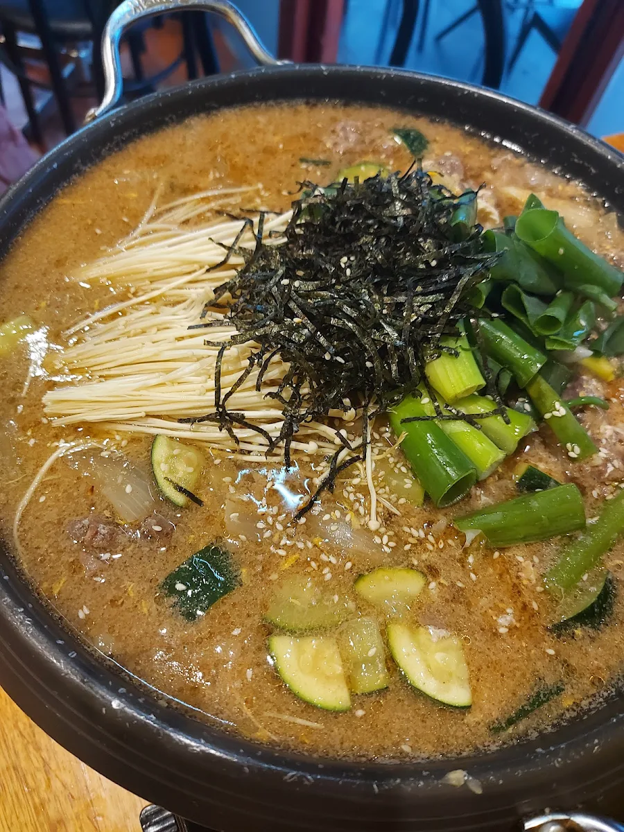 Hot Pot, CJ Lunch Bar