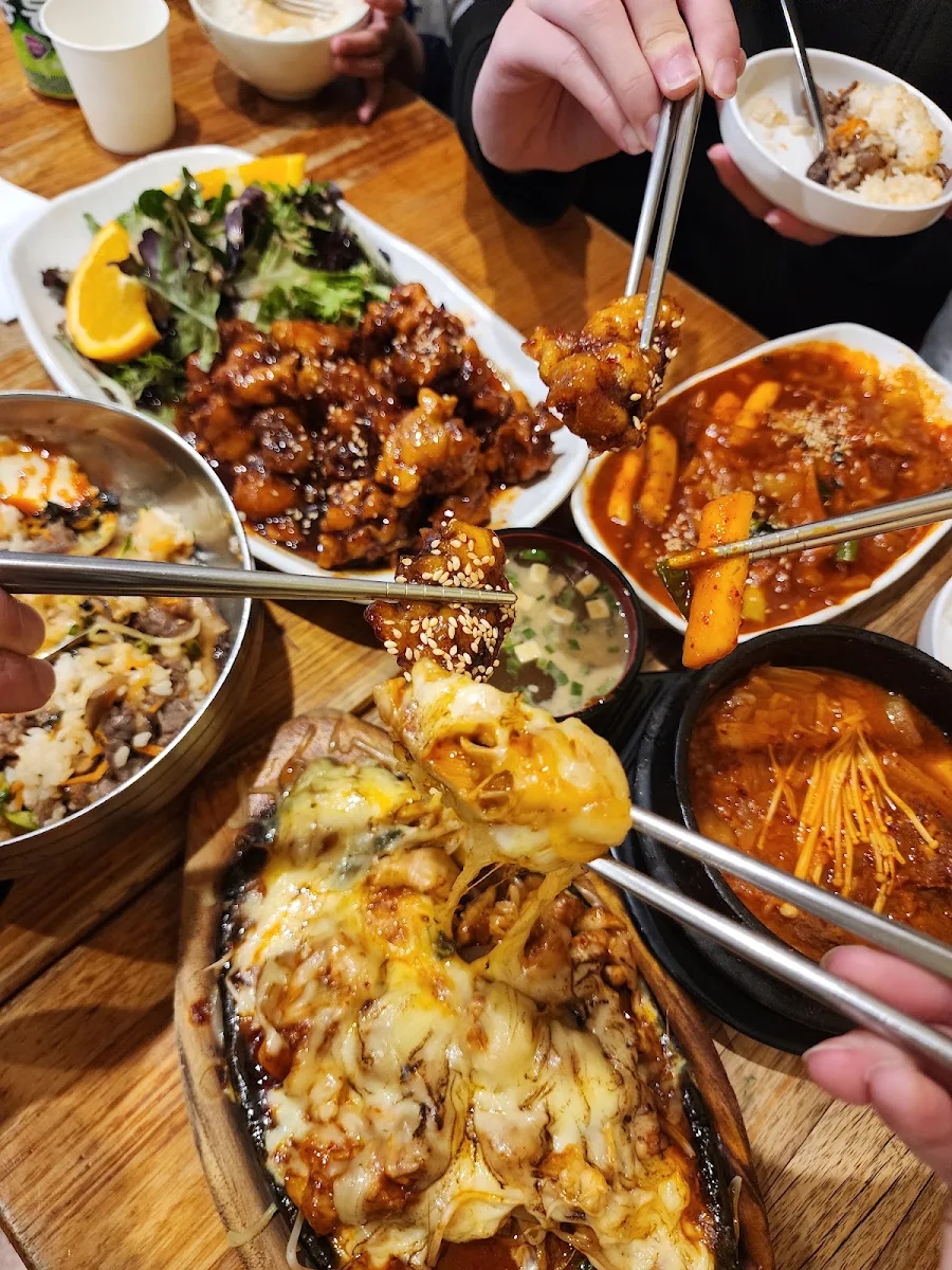 Single Set Meal Cheese Chicken Bulgogi Bong Bong, CJ Lunch Bar