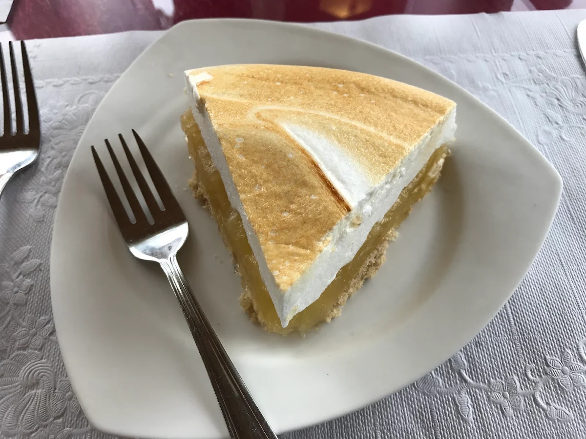 Lemon Meringue Pie, Log Cabin
