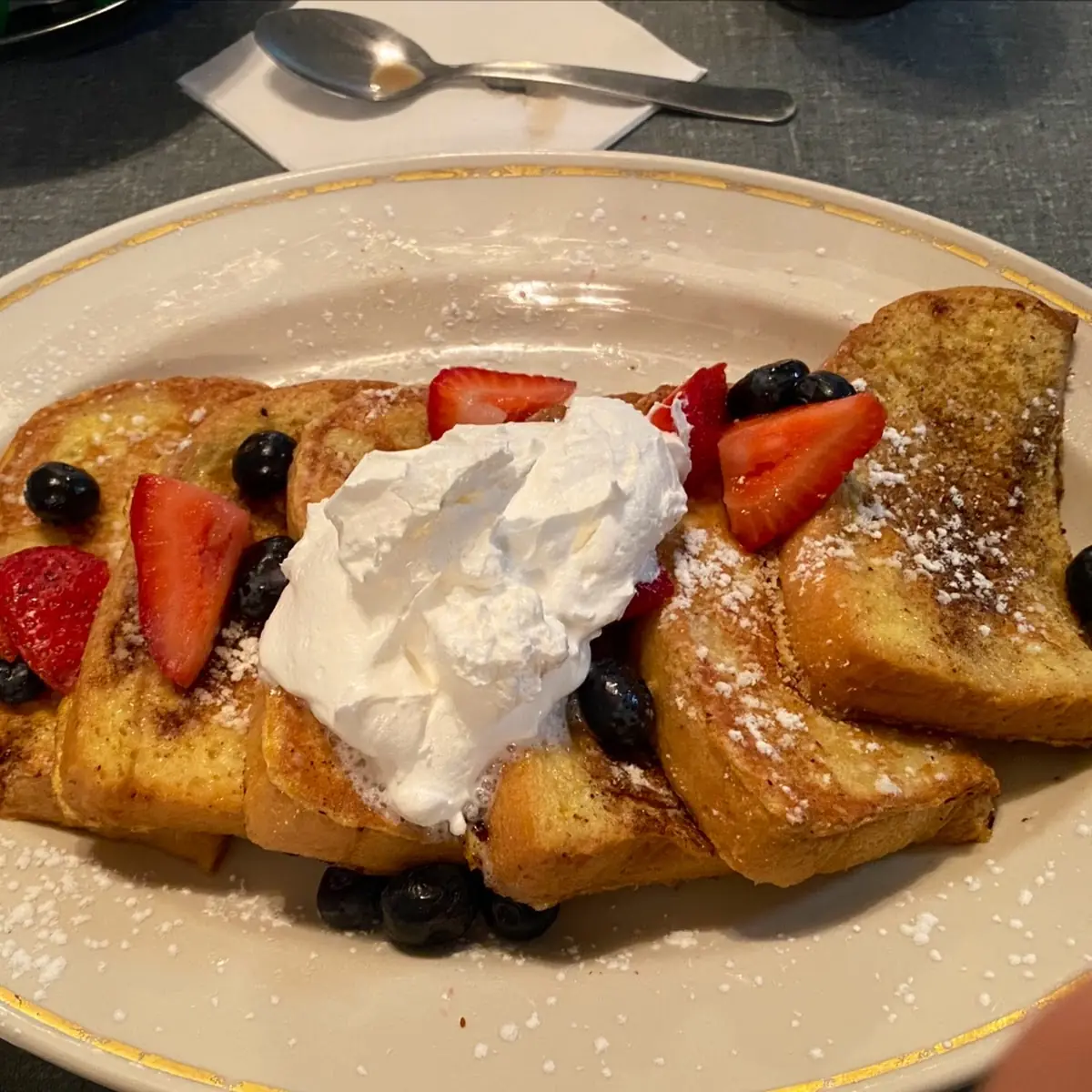 French Toast & Berries