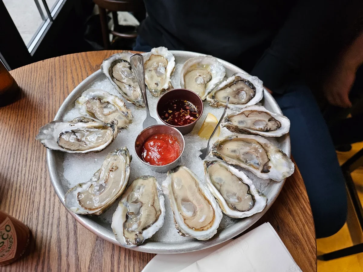 Fresh Oysters on Crushed Ice