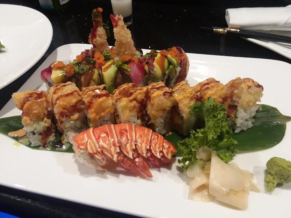 Charleston Roll Flying Lobster Roll