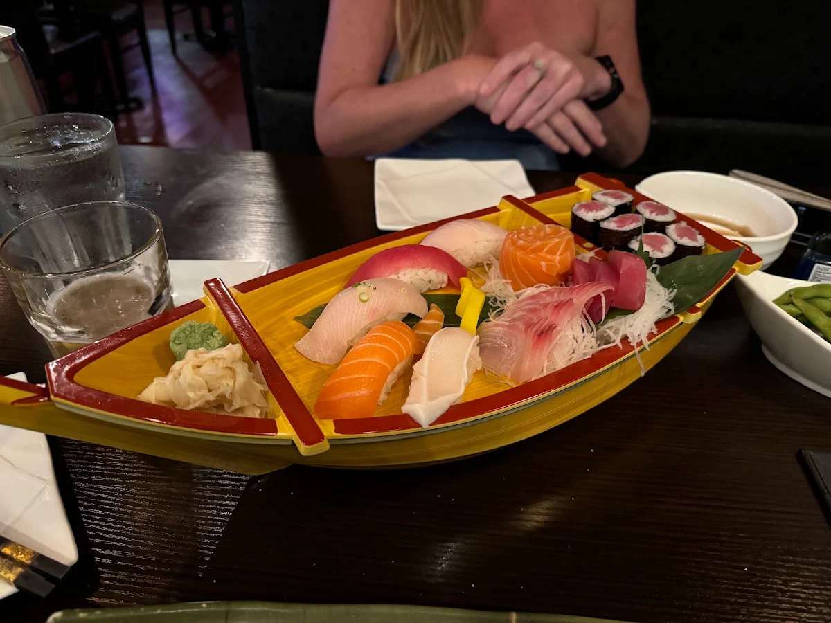 Omakase Sushi & Sashimi Boat