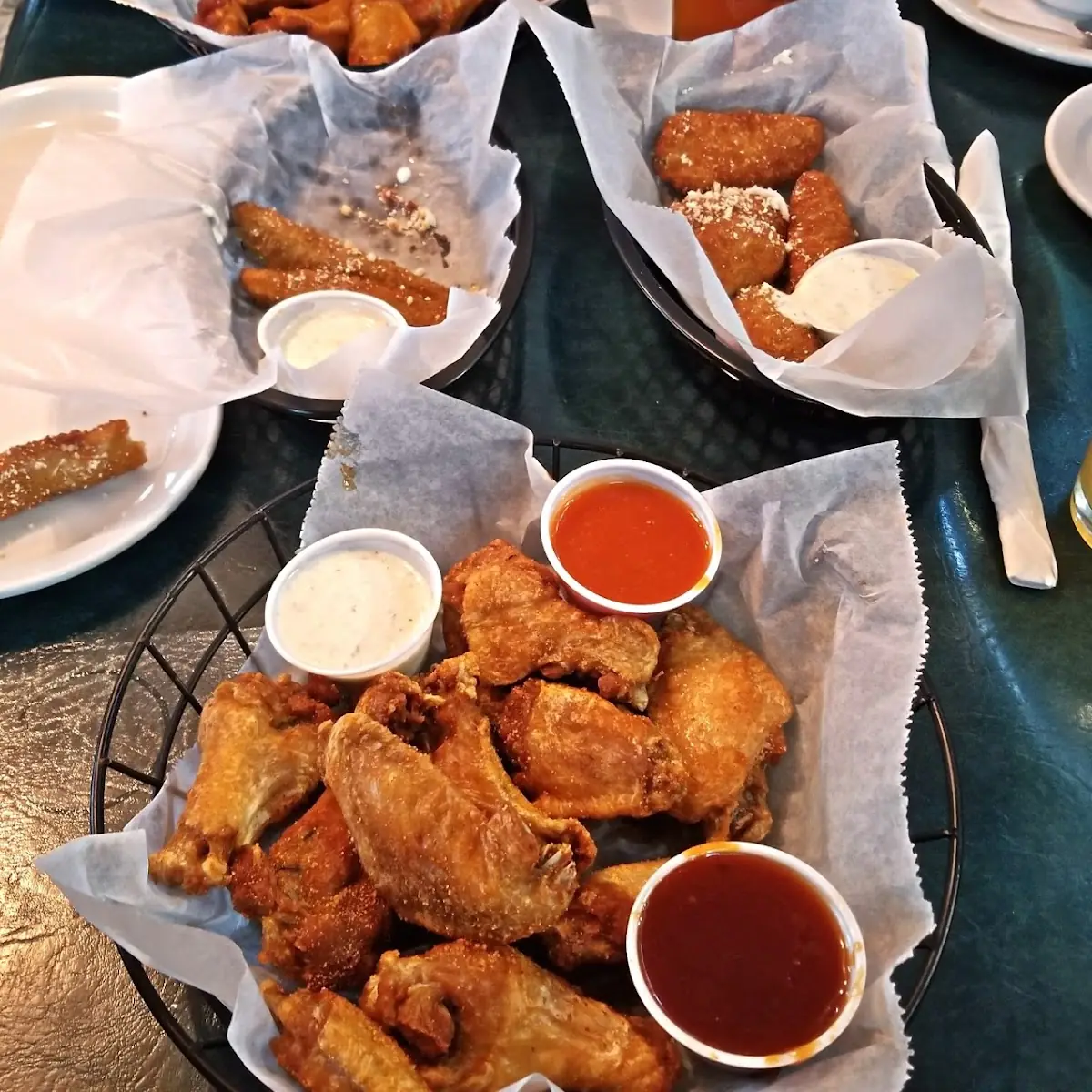 Dry-Rub Hot Wings