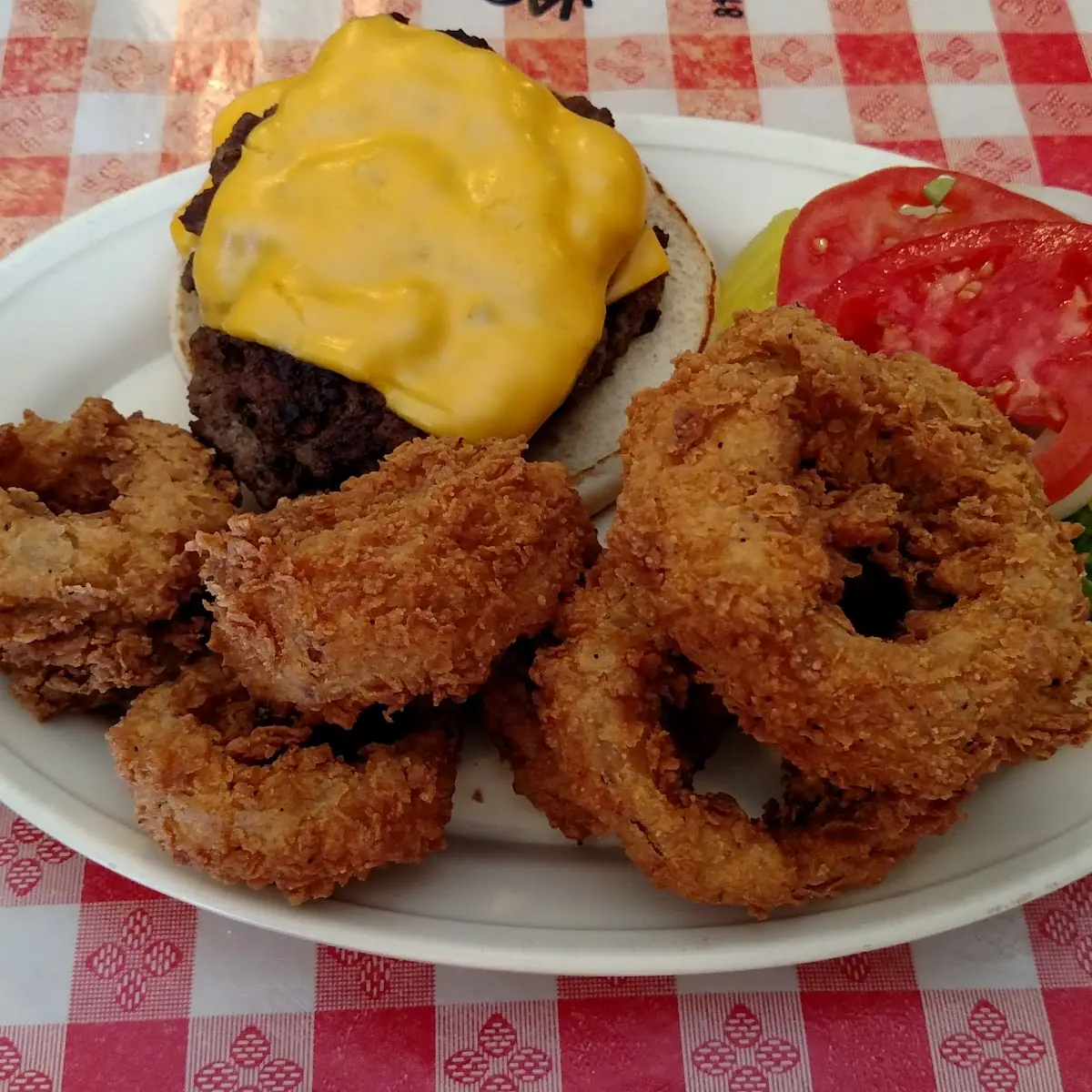 Cheeseburger and Onion Rings