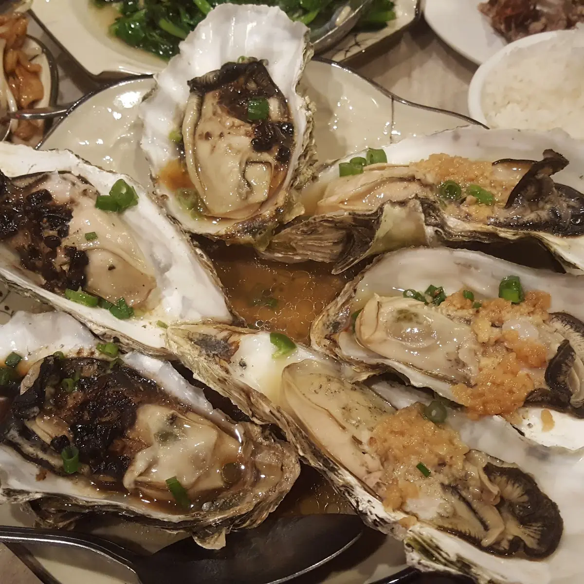 Sizzling Oyster with Black Pepper