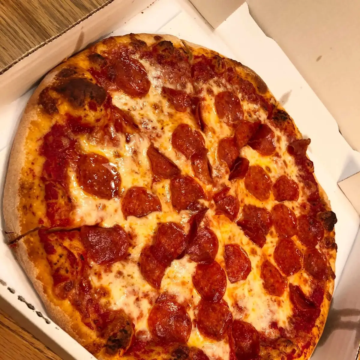 Extra Pepperoni Pizza