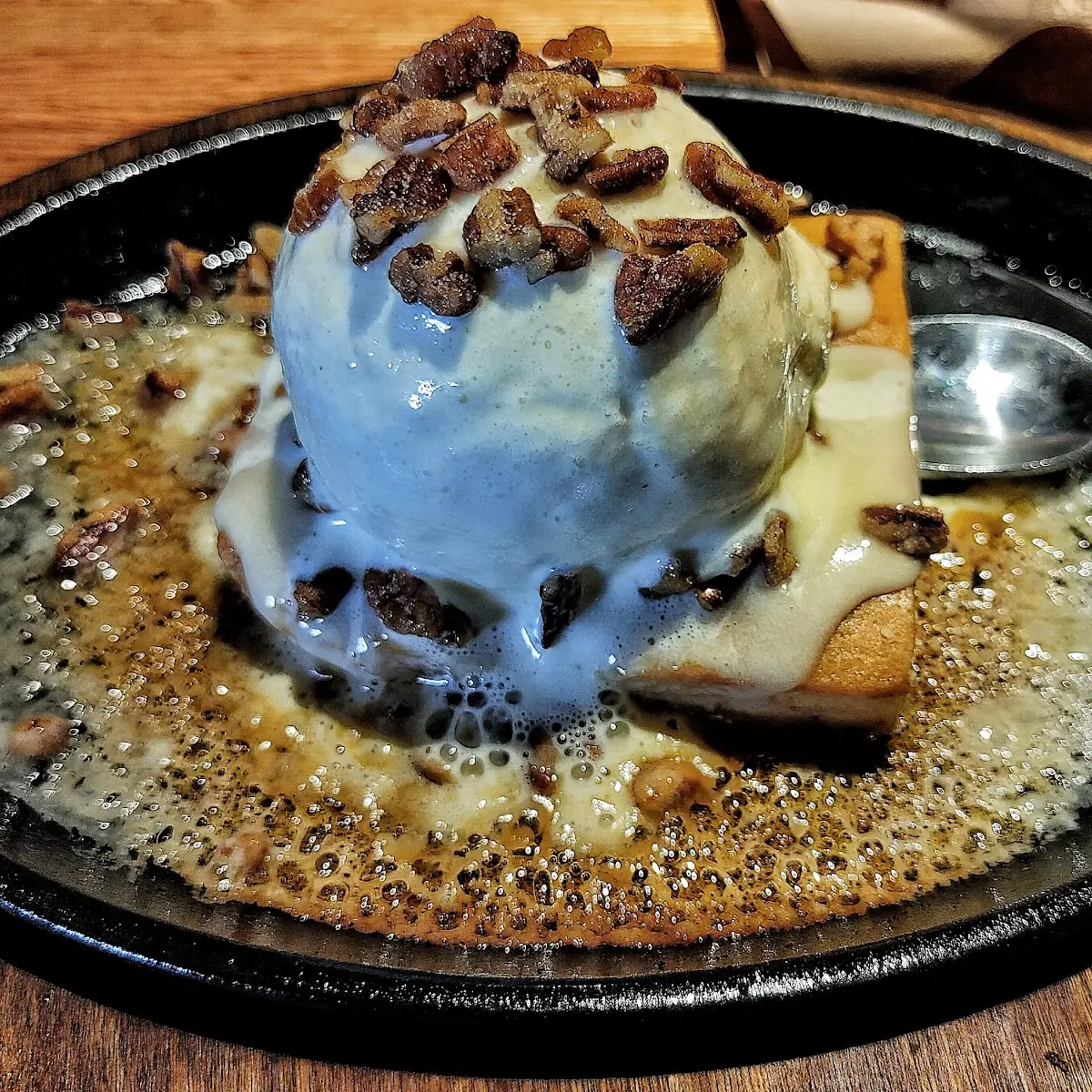 Sizzling Pecan Blondie