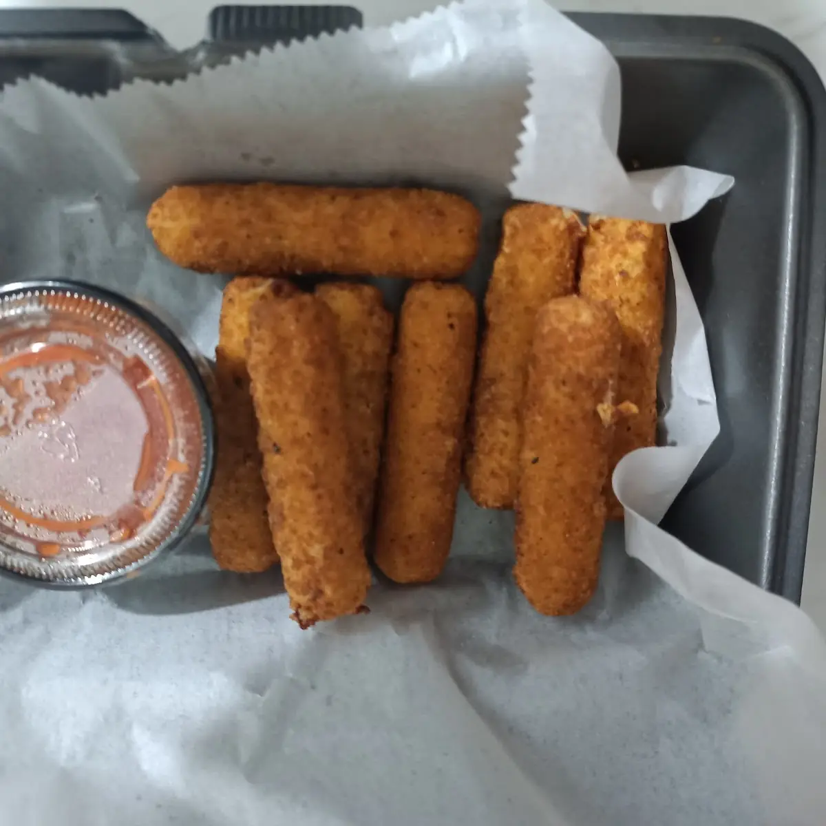 8 Mozzarella Sticks