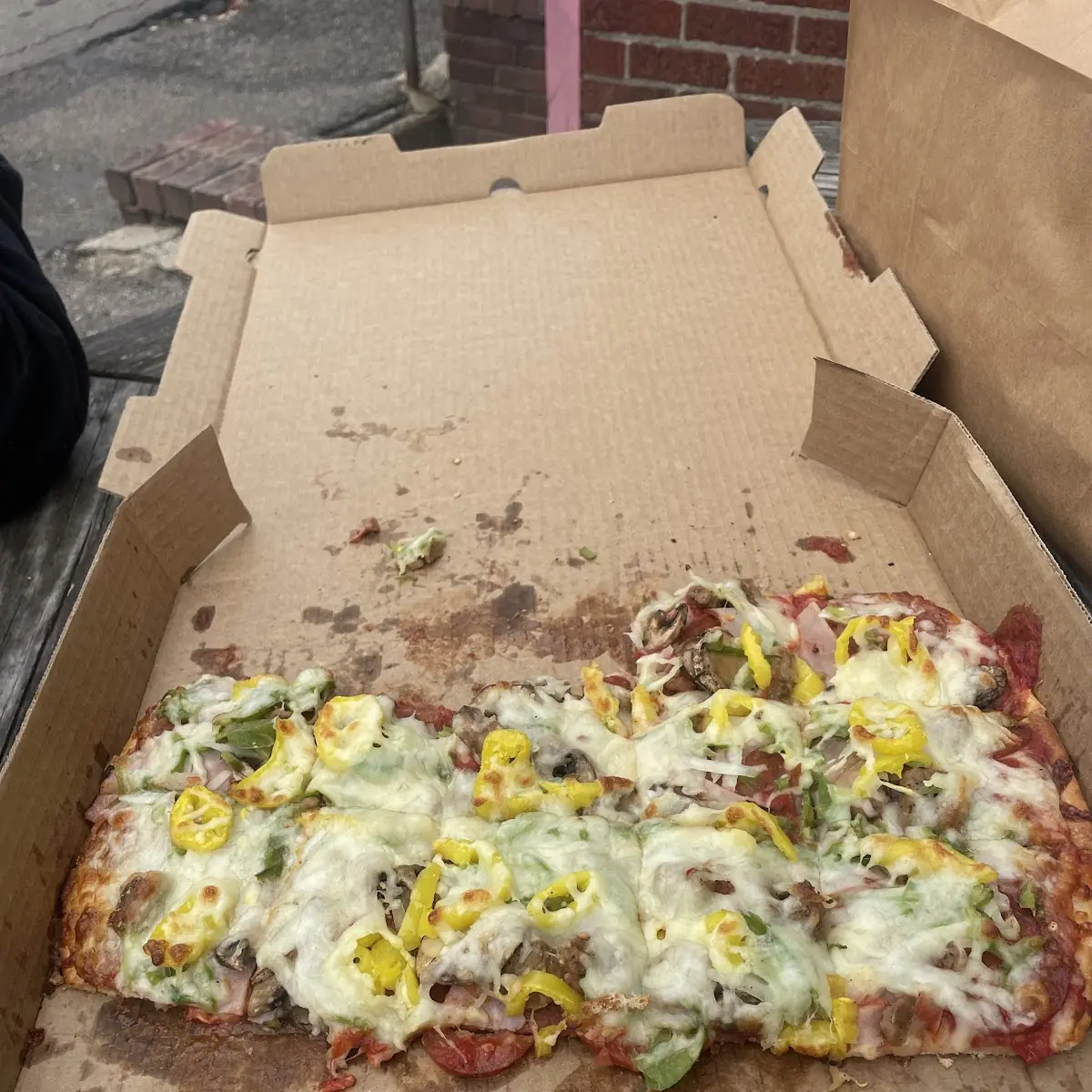 Deluxe Pizza