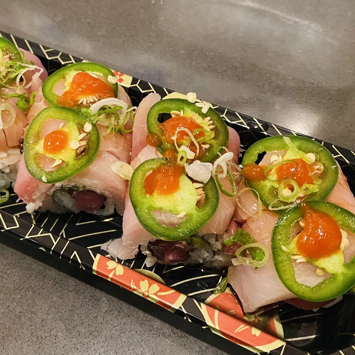 Yellowtail Scallion Roll