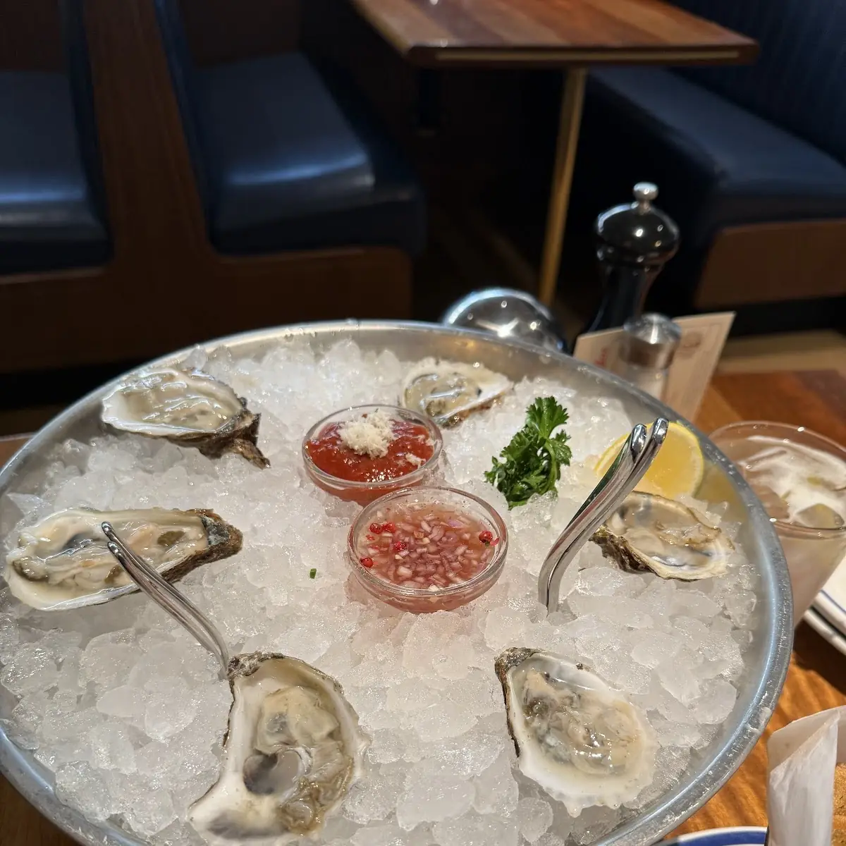 Fresh Oysters on Ice with Mignonette
