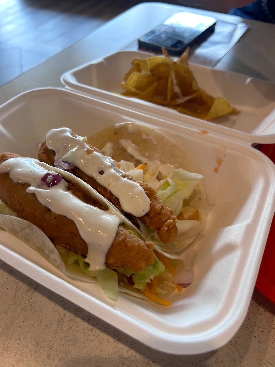 Crunchy Fish Taco, barBURRITO