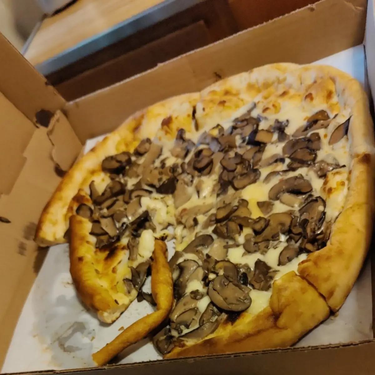 Pizza Funghi Prosciutto