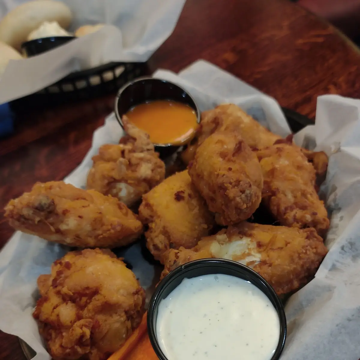 Broasted Chicken Wings Appetizer Basket