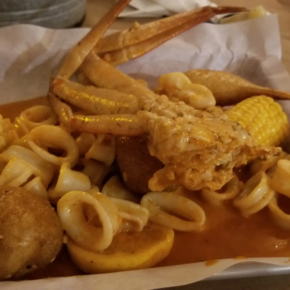 Snow Crab Legs with Calamari