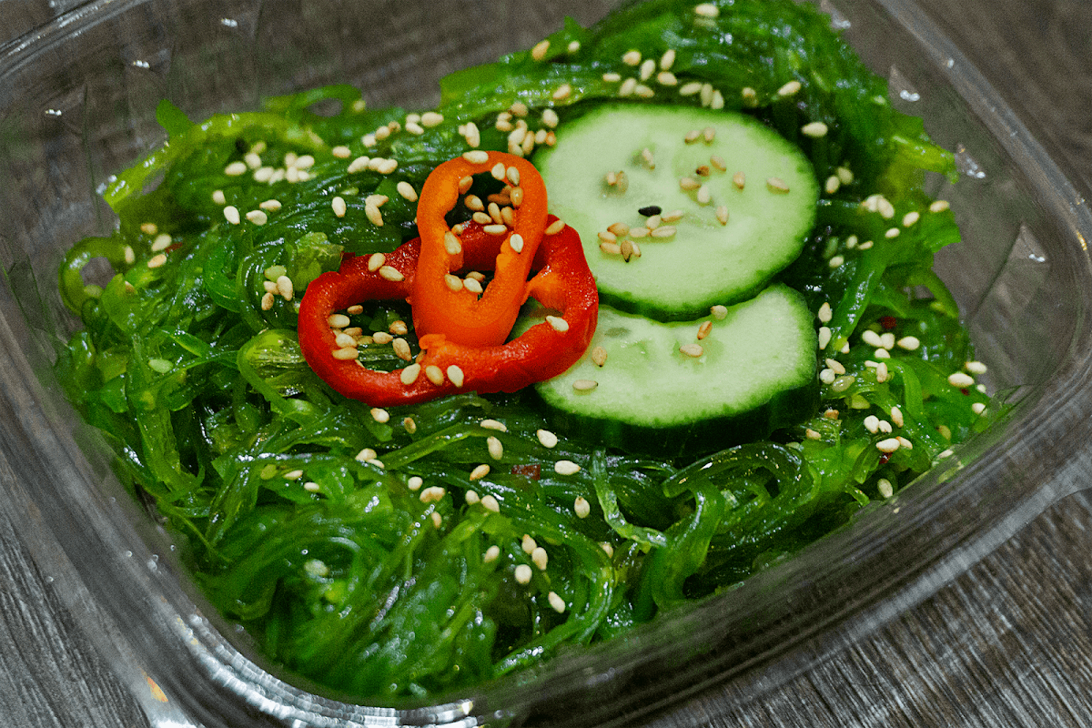 Super Appetizing Wakame Salad, Aburiyaki Sushi