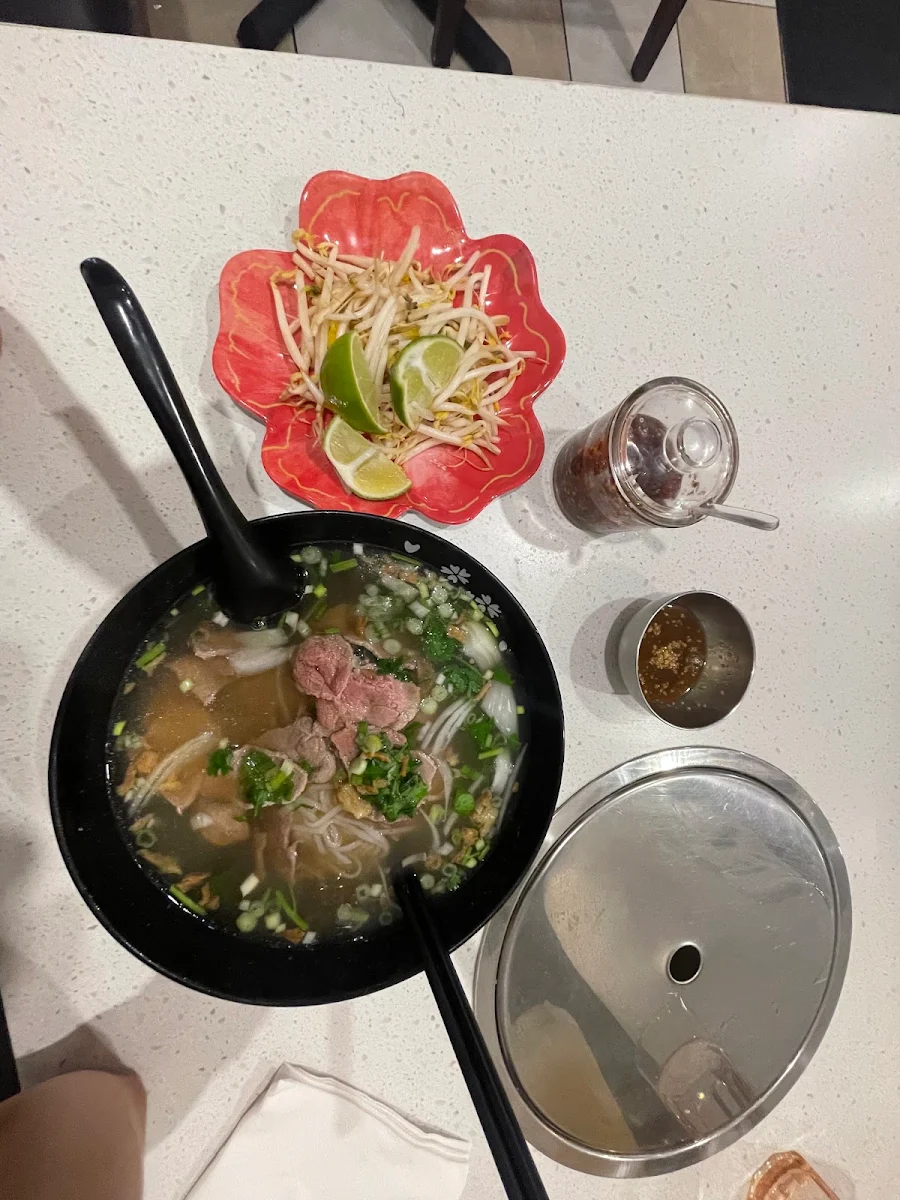 Highlights, Pho bo ga express 佛波嘎越南粉