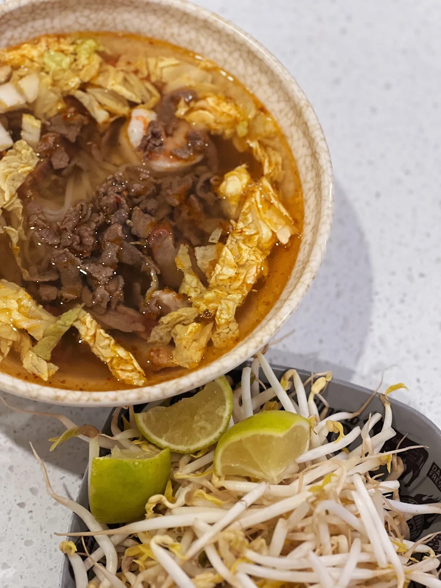 Highlights, Pho bo ga express 佛波嘎越南粉