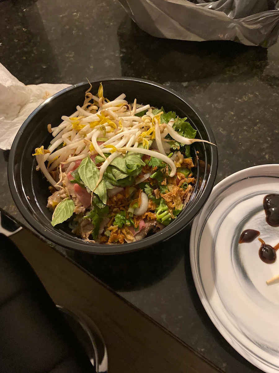Highlights, Pho bo ga express 佛波嘎越南粉