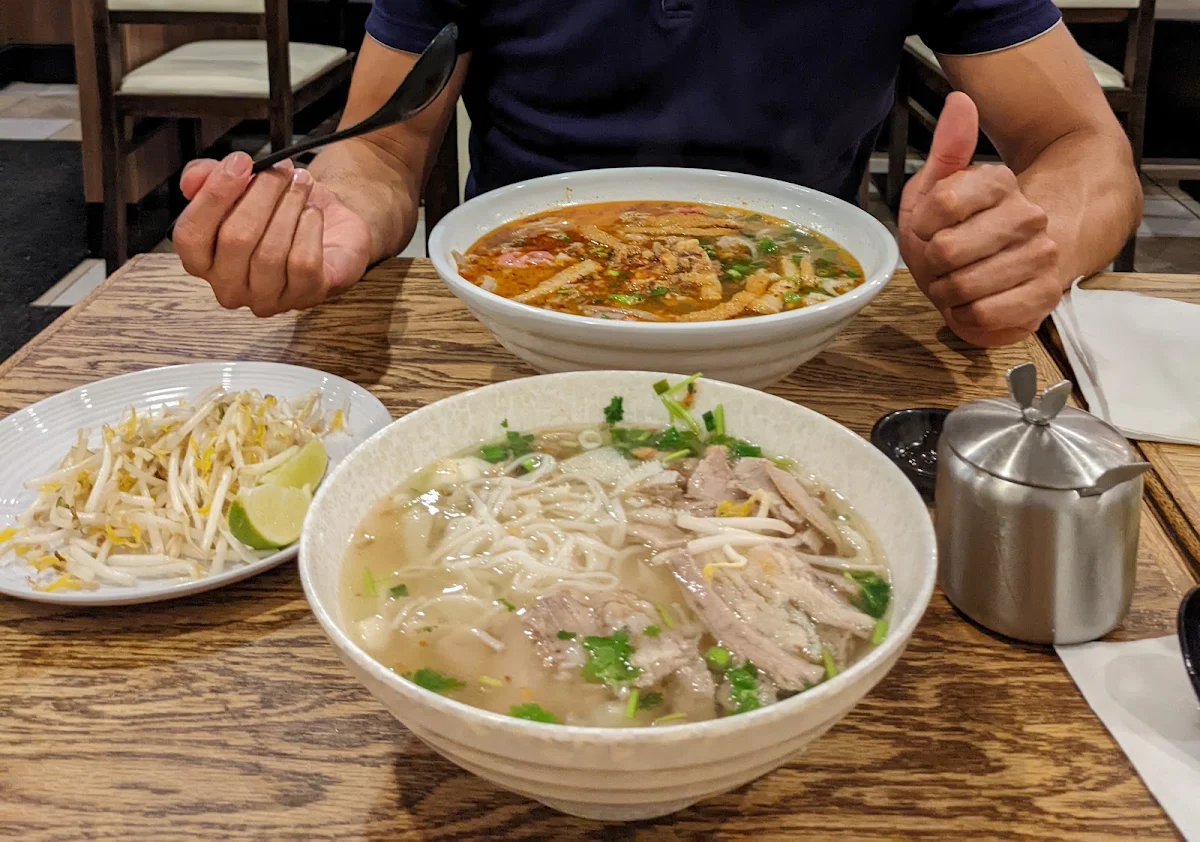 Highlights, Pho bo ga express 佛波嘎越南粉