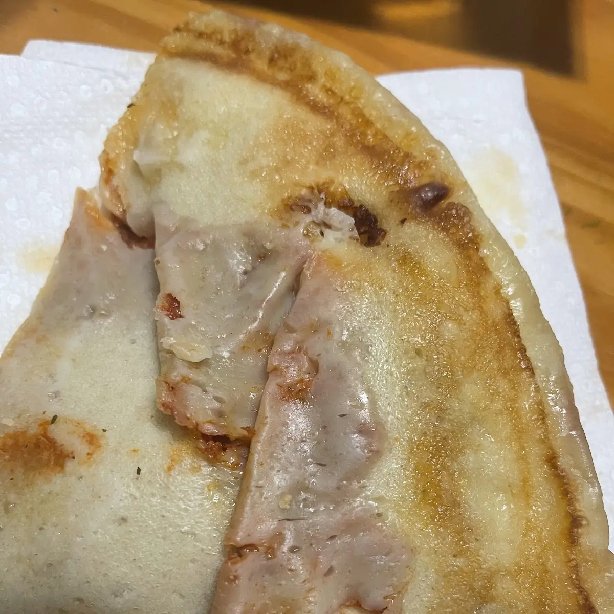 Peperoni Stuffed Crust Pizza