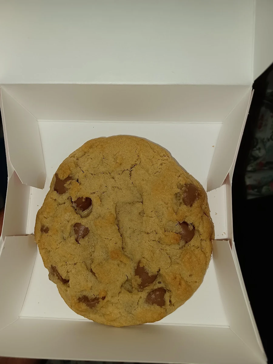 Chocolate Chip Cookie